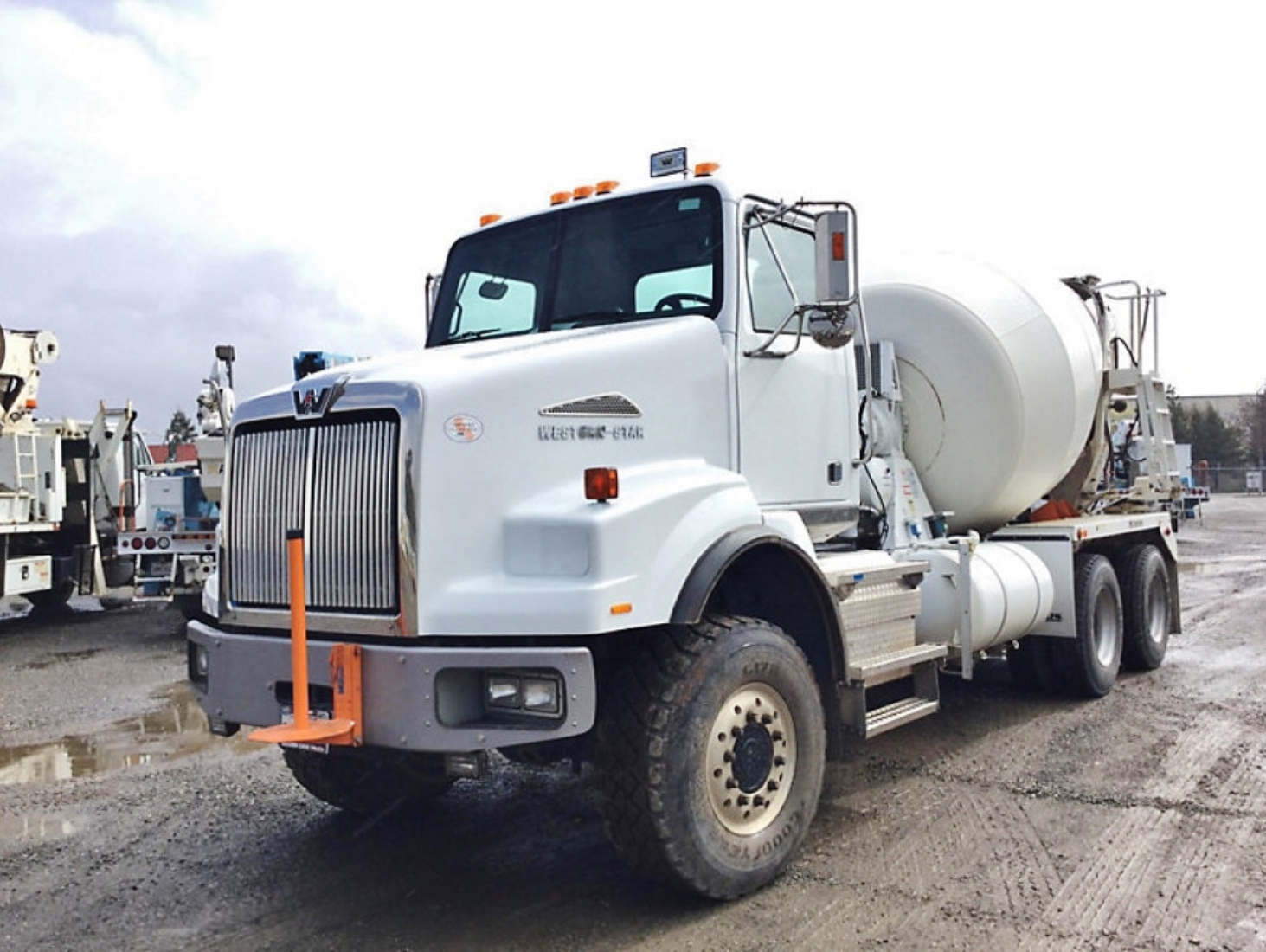 2012 Western Star 4900SA 6x6 McNeilus Asphalt Mixer Truck for Sale